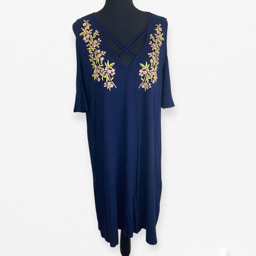 Just Found Navy Blue Cold-shoulder Floral Embroidered v-neck accented Dress 2X